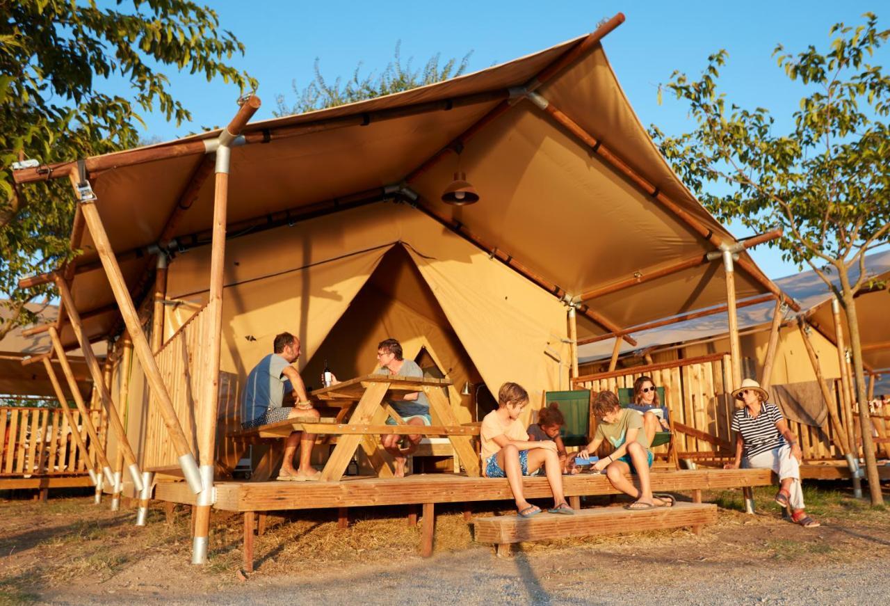 Camping Nautic Almata Glamping Hotel Castello  D'Empuries Kültér fotó